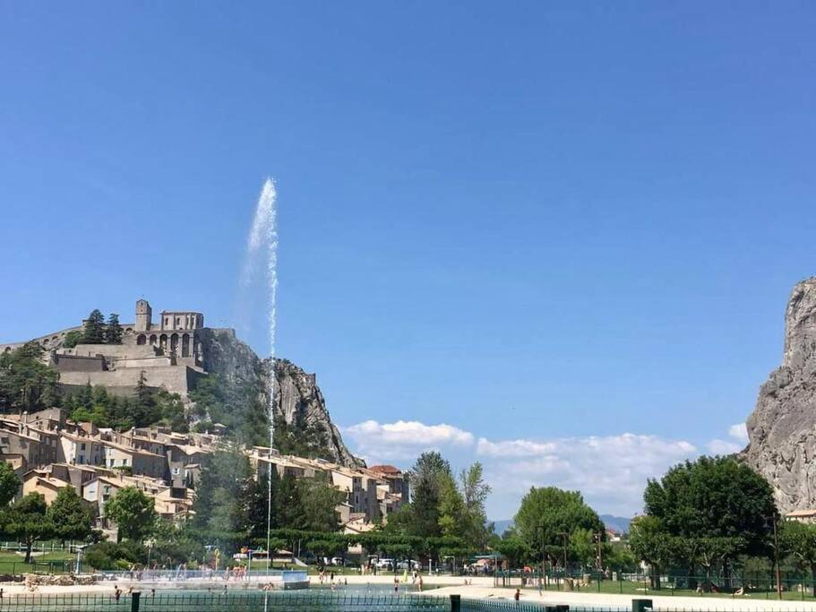 Gite De Charme Le Val Mellis Classe 3 Etoiles Dans La Douceur Provencale Vaumeilh Экстерьер фото